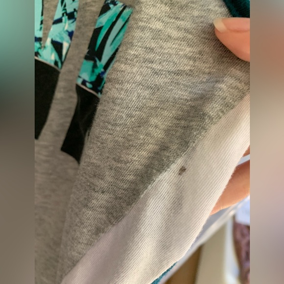 XS Victoria’s Secret PINK thin strap tank top - Picture 5 of 5